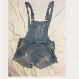 Overall shorts